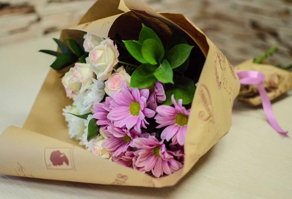 Букет цветов из: Розы и Хризантемы в Лобаново