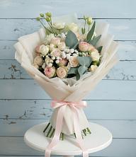 Букет цветов из:  Розы и Лизиантусы в Лобаново