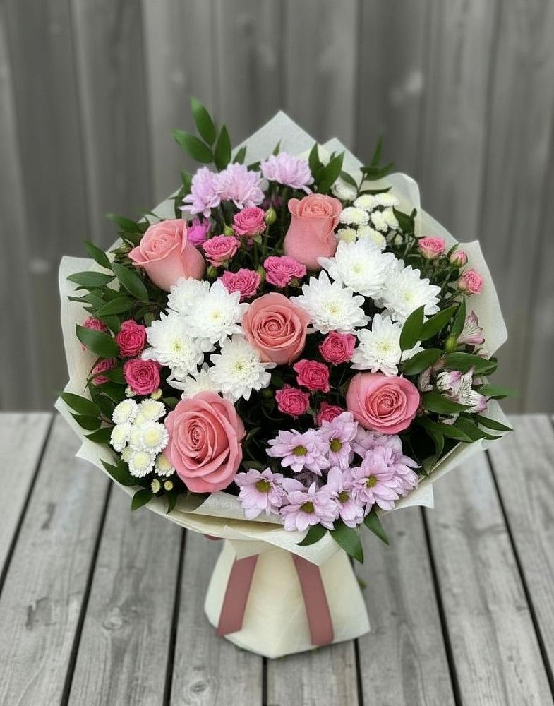 Букет цветов из: Альстромерии, Гвоздики, Розы и Хризантемы в Лобаново