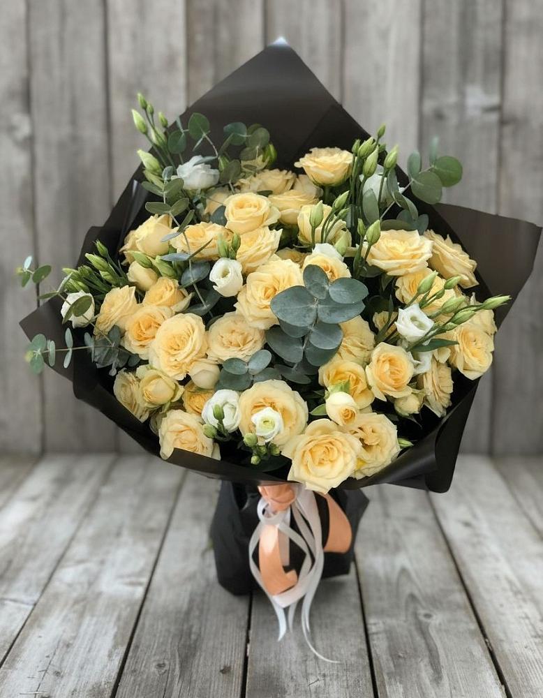 Букет цветов из: Розы и Лизиантусы в Лобаново