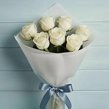 Букет 7 Белых роз Эдлесс Лав в Лобаново