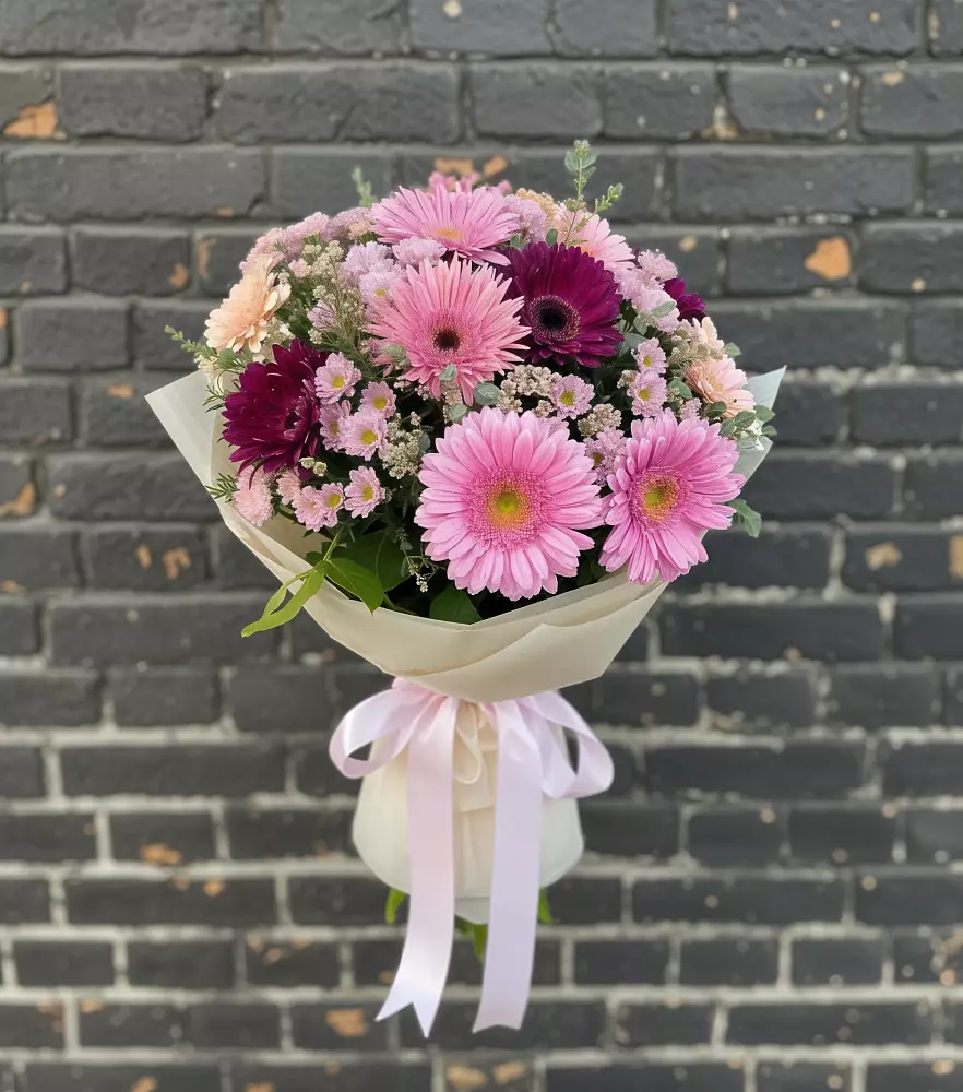 Букет цветов из: Герберы и Хризантемы в Лобаново