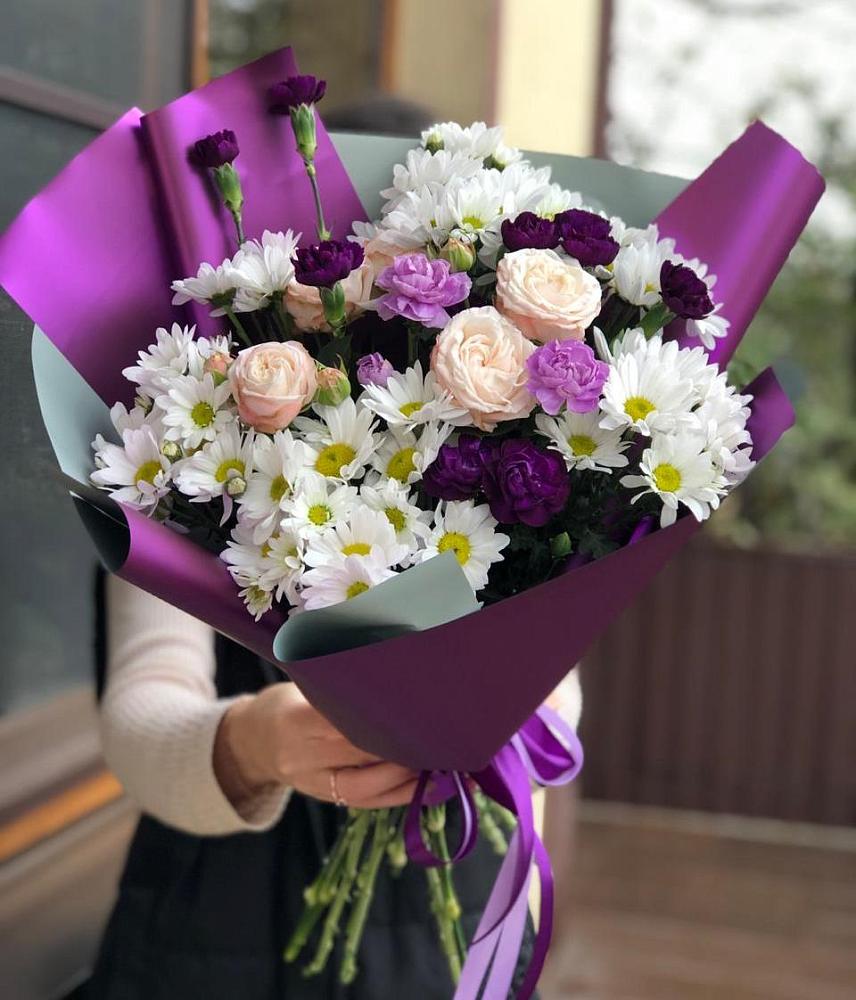 Букет цветов из: Хризантемы, Гвоздики и Розы в Лобаново