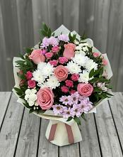 Букет цветов из:  Альстромерии, Гвоздики, Розы и Хризантемы в Лобаново