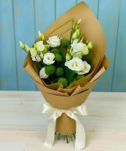 Букет цветов из:  Хризантемы и Лизиантусы в Лобаново