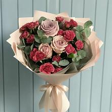 Букет цветов из:  Гвоздики и Розы в Лобаново