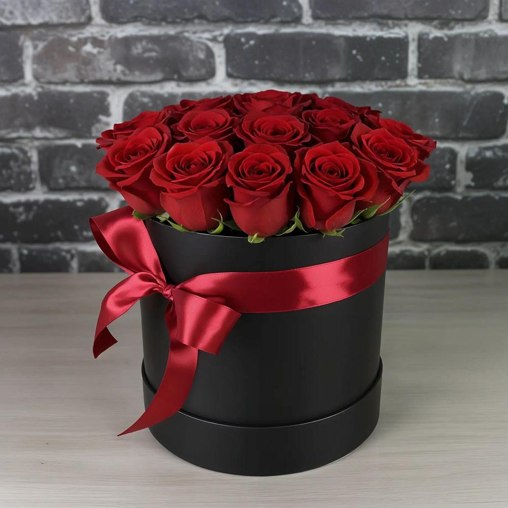 Цветочная композиция из Розы в шляпной коробке в Лобаново