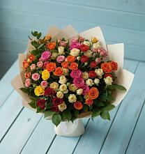 Букет Микс из разноцветных кустовых роз в Лобаново