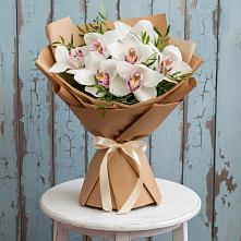 Букет цветов из:  Орхидеи и Розы #REPLACE_PRED# Лобаново