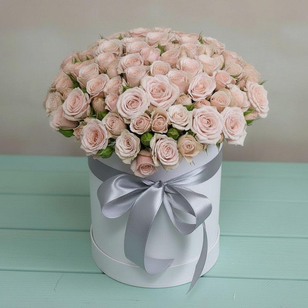 Цветочная композиция из Розы в шляпной коробке в Лобаново